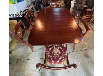 1950S MAHOGANY DINING TABLE WITH 6 CHAIRS