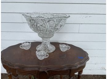 LARGE GLASS PUNCH BOWL WITH STAND AND CUPS