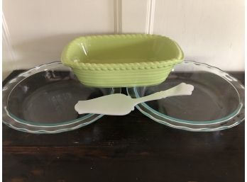 Oven To Tablewares - Pyrex Pie Dishes And A Cheerful Green Ceramic Dish  Acrylic Pie Server