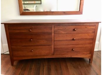 An Ethan Allen Dresser - 6 Drawers