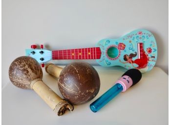 Children's Musical Lot (3) - Ukulele, Microphone, Macaras