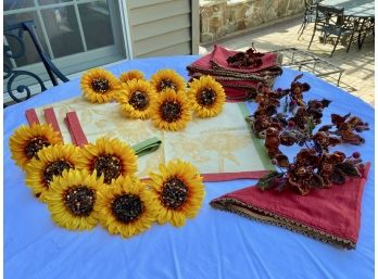 Lot Of Sunflower & Sparkley Fall Napkin Rings & Napkins