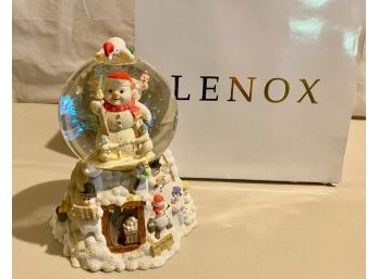 Lenox Snowmen At Work Snow Globe