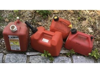 4 Plastic Gas Cans