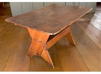 Gorgeous 19th Century Sawbuck Dining Table