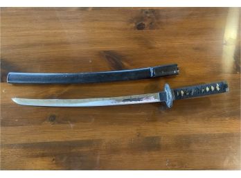 26 Inch Japanese Sword With Emblem On Handle In Case