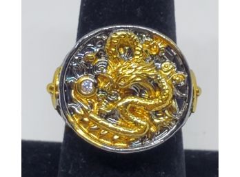 Very Cool Dragon Novelty Ring In Black & Gold Tone