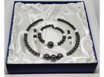 Nice Handcrafted Swarovski, Pearl & Crystal Choker, Earrings & Bracelet Set