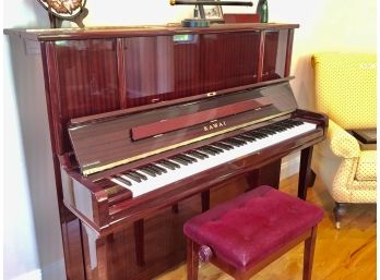 K KAWAI UPRIGHT PIANO MAHOGANY FINISH WITH STOOL AND PIANO LAMP