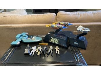 Awakin Luke Skywalker Alarm, 6 Figurines, Etc