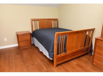 Stanley Young America Queen Size Bed And Night Table