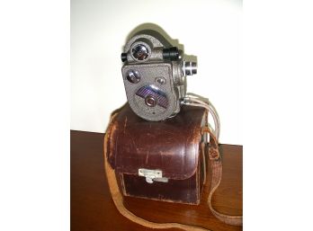 Vintage Revere Eight Wind Up Movie Camera, Model 88, With Case