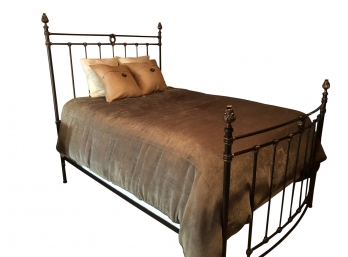 Corsican Iron Bed, Standard Williamsburg With Curved Footboard (Full Size)