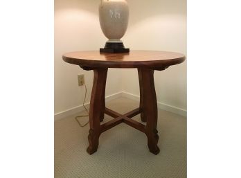 Henredon Round Distressed End Table With Cross Stretchers