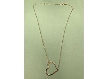 Very Lovely & Elegant All 14kt Gold Heart 18' Necklace - Made In Italy - Very Delicate