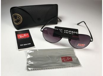 Fantastic Brand New RAY BAN Aviators Black Frames / Back Lenses - Case / Cloth  Booklet - NICE !