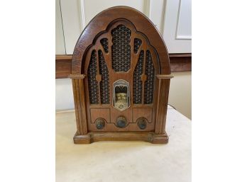 GE Wood Cathedral AM/FM Radio