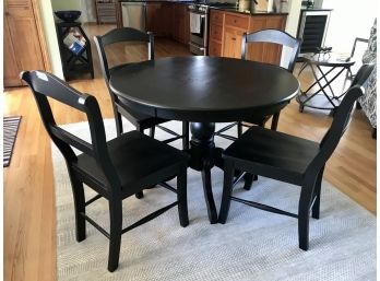 BALLARD DESIGNS Round Table And Chairs