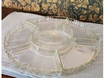 Five Curved Glass Antipasto -crudite Serving Dishes That Surround A Circular Middle Dish