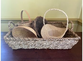 Lot Of Five Wicker Straw Baskets Trays Buckets Baskets Bowls