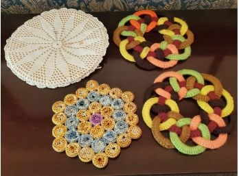 Cloth Trivets With 2 Multi Colored Rings