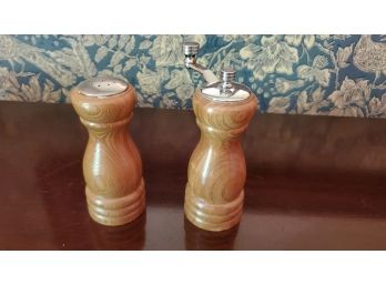 Wood Salt Shaker & Pepper Mill