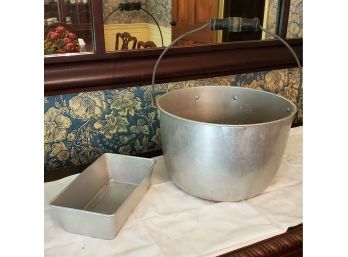 Two Vintage Aluminum Pans By Century Aluminum Ware