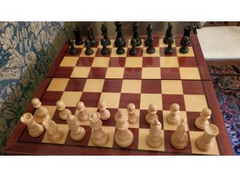 Wood Travel Case / Chess Board With All 32 Chess Pieces