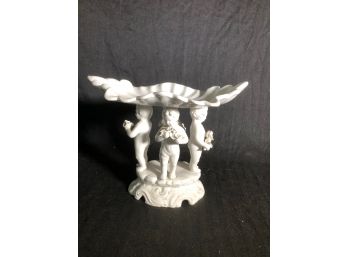 4 Cherub Centerpiece Pedestal Centerpiece