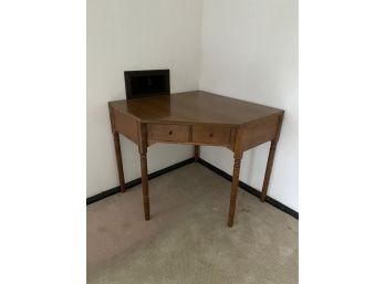 Ethan Allen Corner Desk