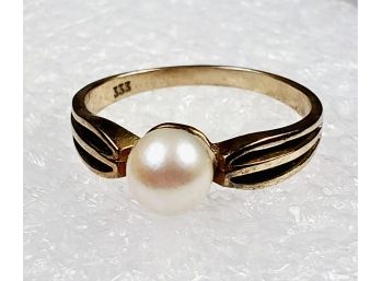 Vintage--- 8KT Gold Pearl Ring--- Vintage