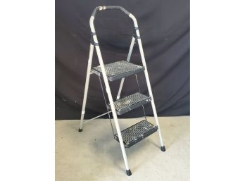 Gorilla Ladders Commercial Type II Step Stool - Model GLS-3 - 29.75'H