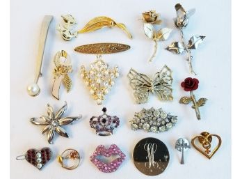 Lovely Selection Of Nineteen Gold & Silver Tone Ladies Broach Pins