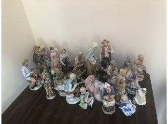 Lot 26 Figurines