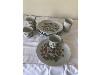 Lot Of 6 Strawberry Patch Dishes