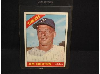 1966 Topps NY Yankees Superstar Pitcher Jim Bouton Baseball Card