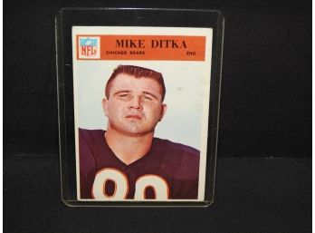 1966 Philadelphia Co.  Mike Ditka Football Card