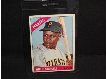 1966 Topps Pittsburgh Pirates HOFer Willie Stargell Baseball Card