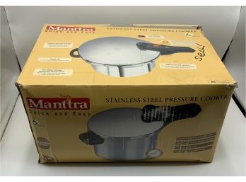 Manttra Pressure Cooker