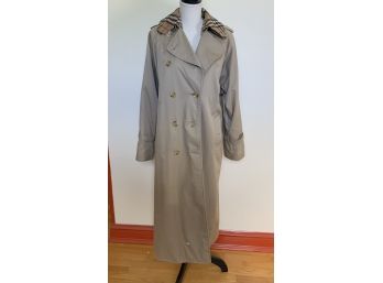 Burberry Raincoat With Lining  ~  Ladies ~