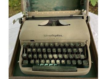 Vintage Remington Travel-Riter