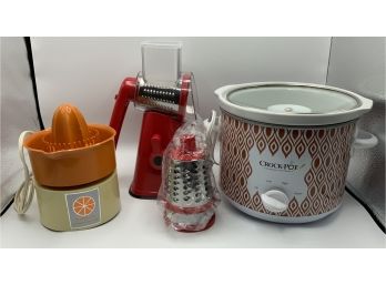 3 Pc Appliance Lot ~ Crock Pot, Juicer & More ~