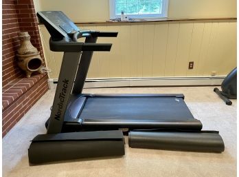 NordicTrack A2550 PRO Folding Treadmill