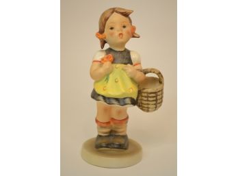 Hummel 98 'Sister Girl With Basket'