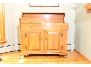 Vintage Dry Wash Cabinet With Stereo And Turntable