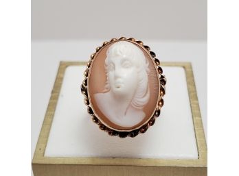 Beautifully Carved Antique 14k Gold Cameo Ring