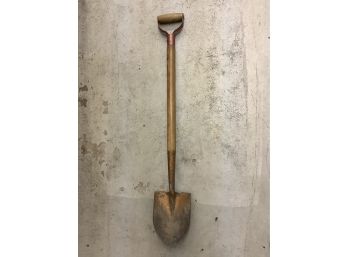 36 Steel Shovel With Wooden Handle