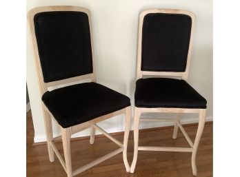 Love This Set Of Bar Height Chairs Fabric And All!!