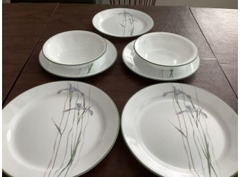 Set Of Corelle Plates As Shown