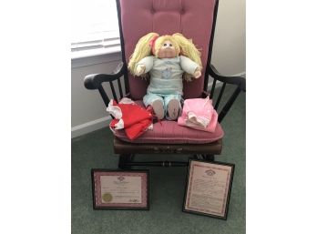 Cabbage Patch Kid Girl Delous Dixie Plus Three Outfits Including Original